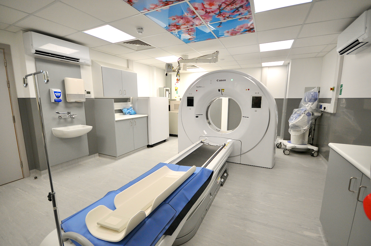 ct scanner wide shot